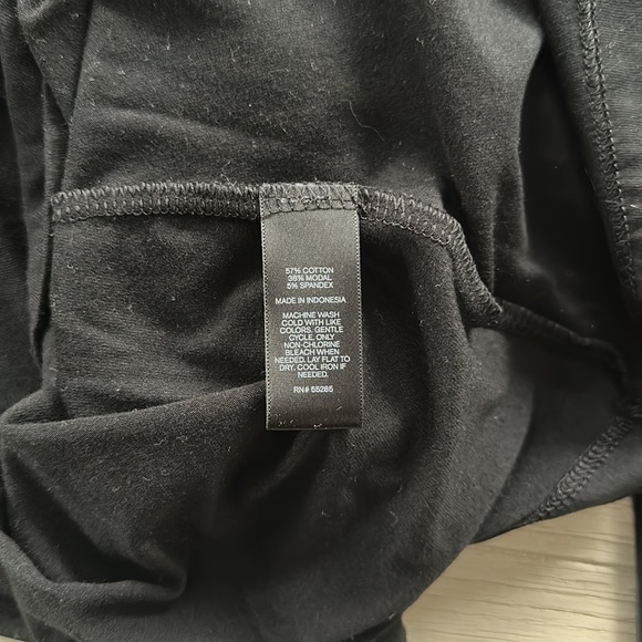 Express • Black V Neck Long Sleeve Dress - Picture 6 of 9